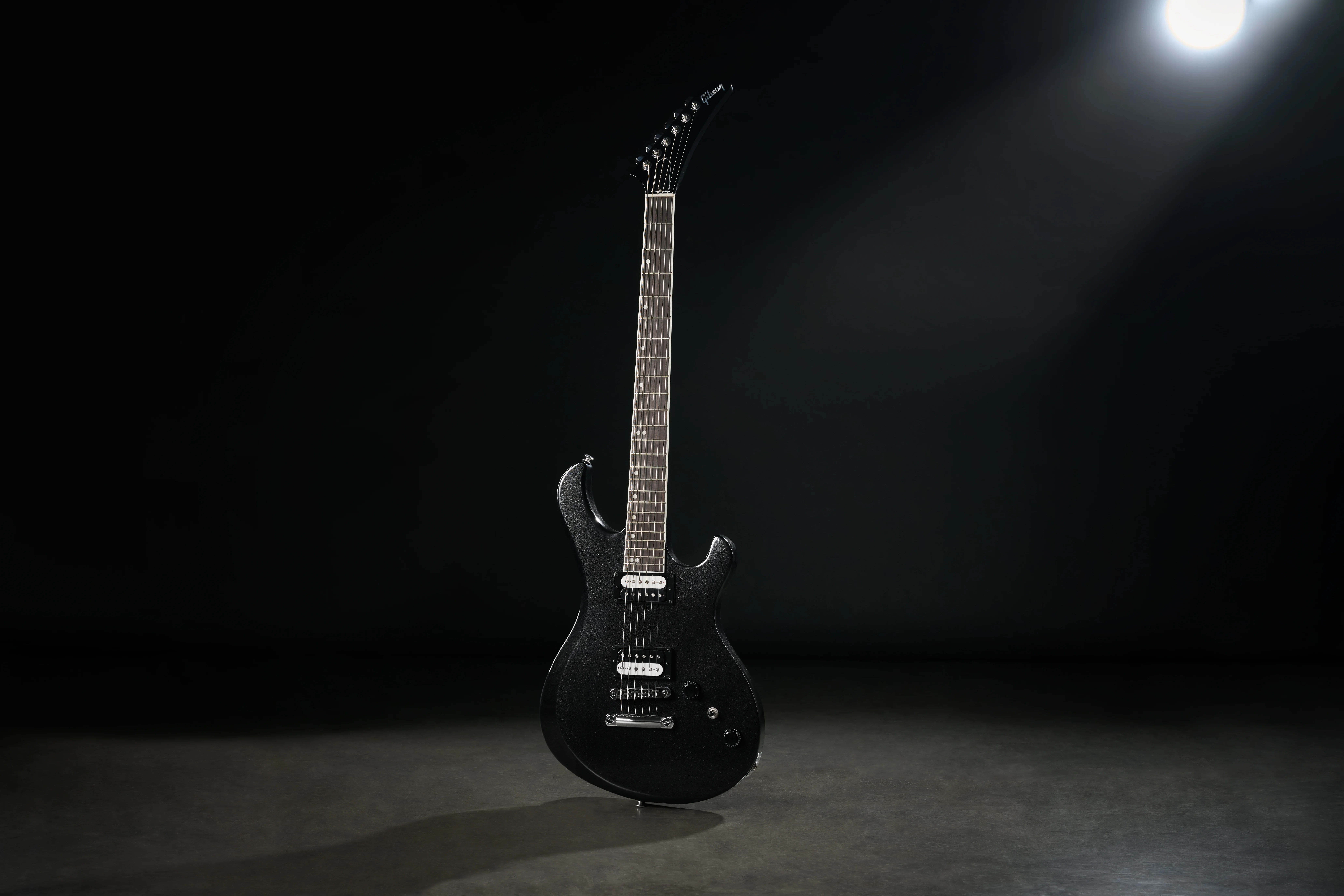 Victory Baritone Graphite Metallic  E-Gitarre